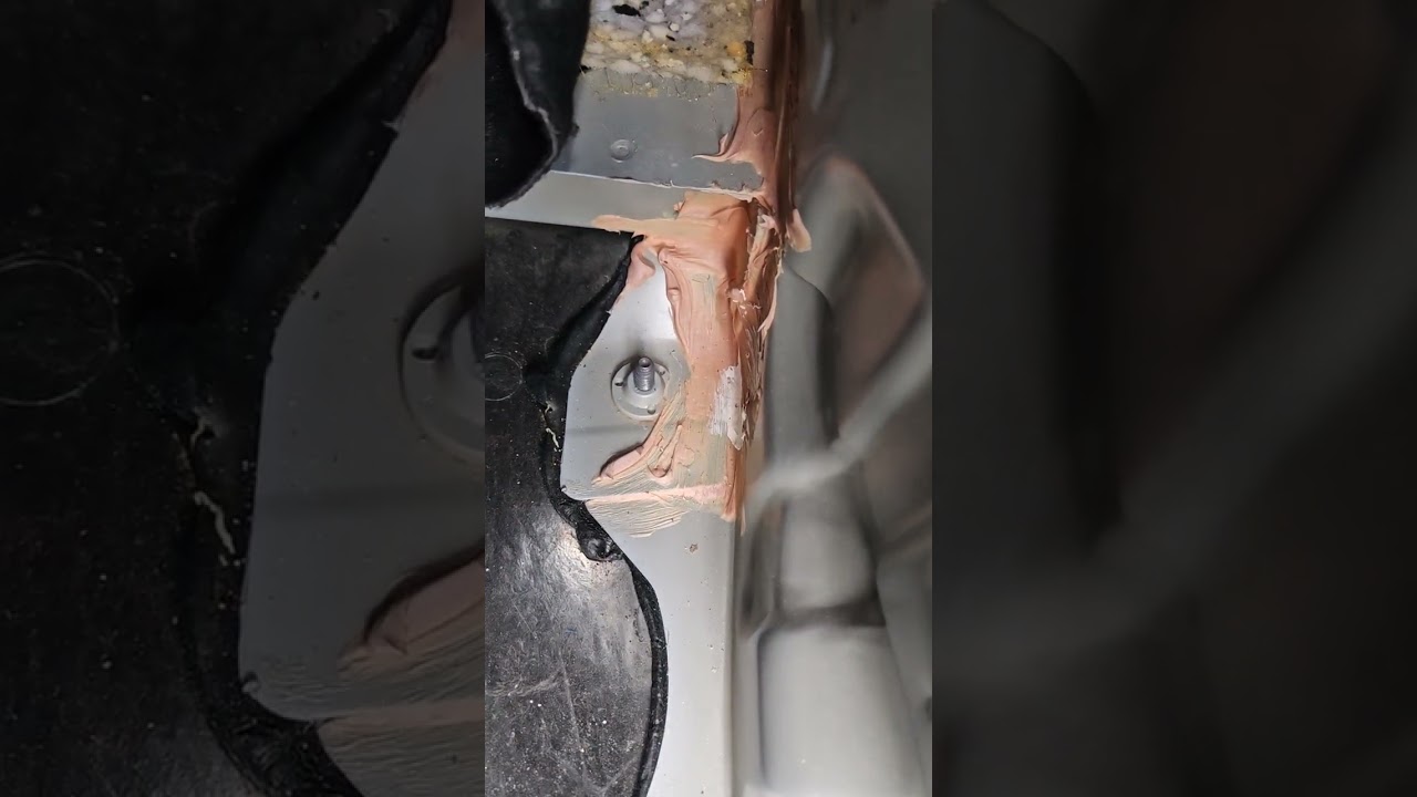 Megane 4 Sahipleri Dikkat! Bagajınız Su Alıyor Olabilir ⚠️ Kronik Bagaj Su Alma Sorunu