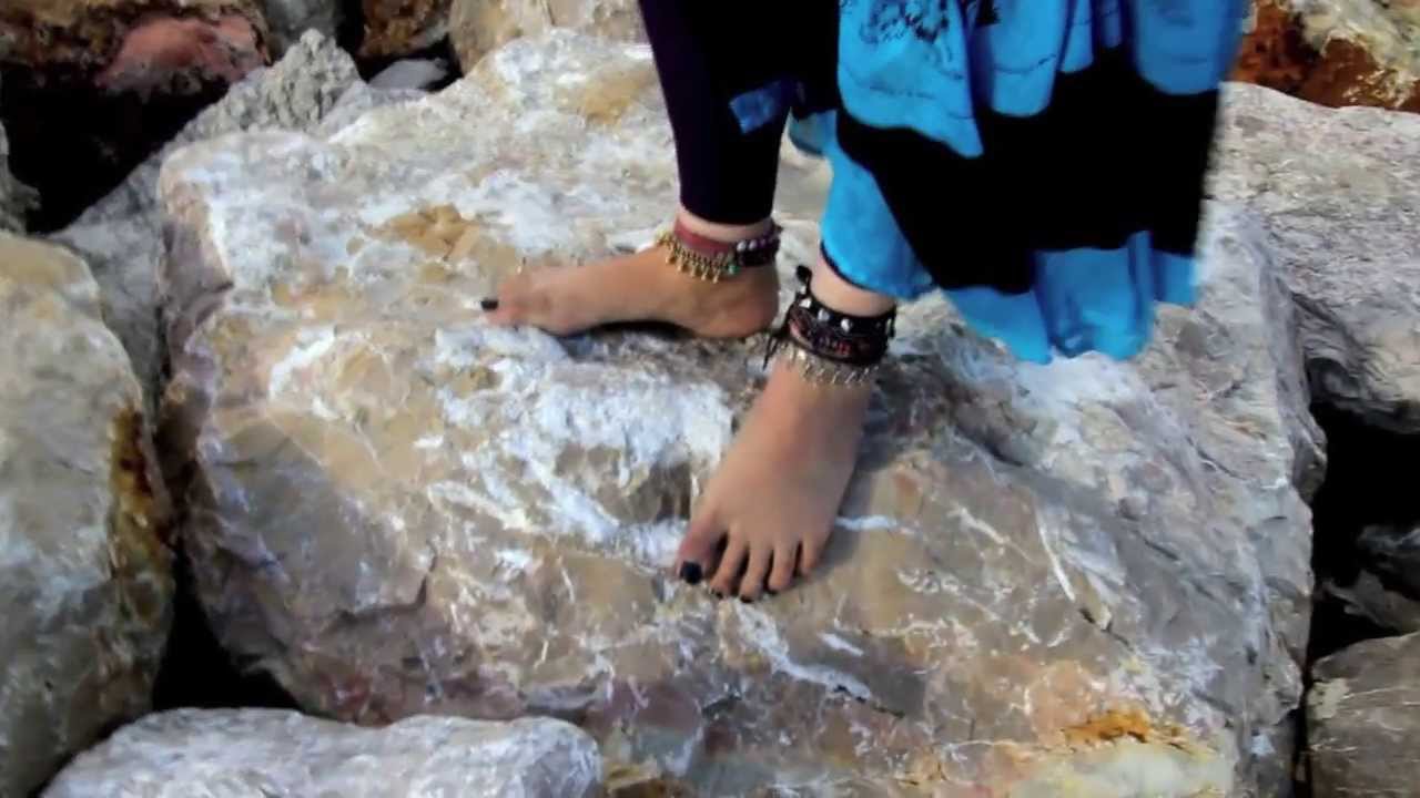 TRAVEL : Gypsy Barefoot Cecilia (Les Saintes Maries de la mer)