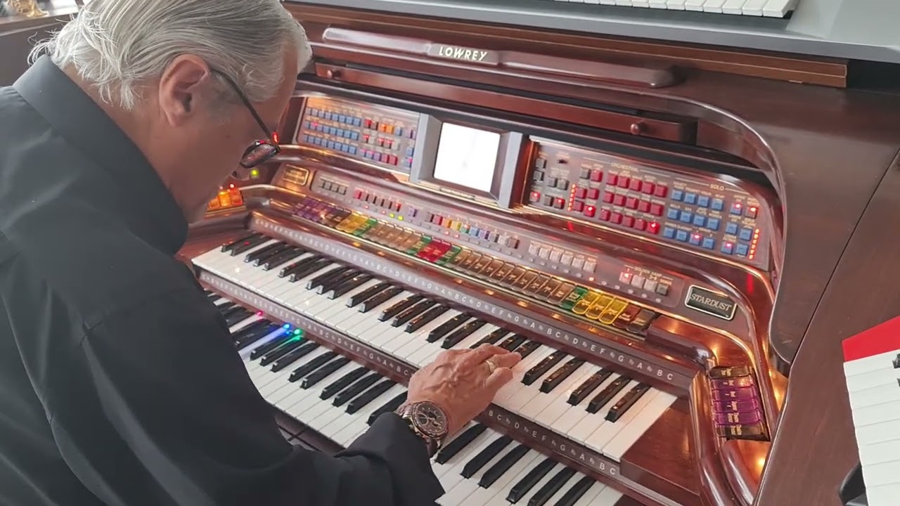 Resistiré / Enrique Melgarejo / Organo