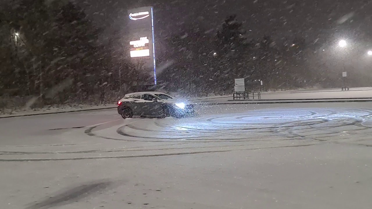 Infiniti Q30s Snow Sliding