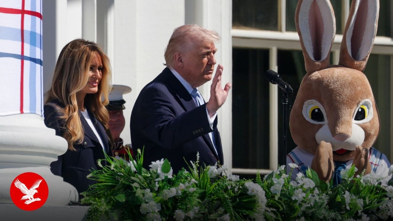 Трамп разглагольствует об Иране и Венесуэле перед толпой детей на пасхальном катании яиц.