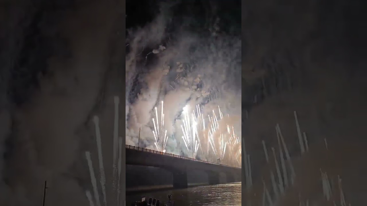 Ayodhya fireworks so beautiful view #shorts #deepotsav2024#fireworks #ytshort #viralvideo #trending