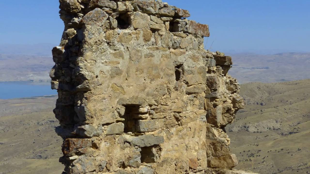 Mor Ahron Kilisesi, Fırat kenarı, Baskil/Elazığ/Türkiye.