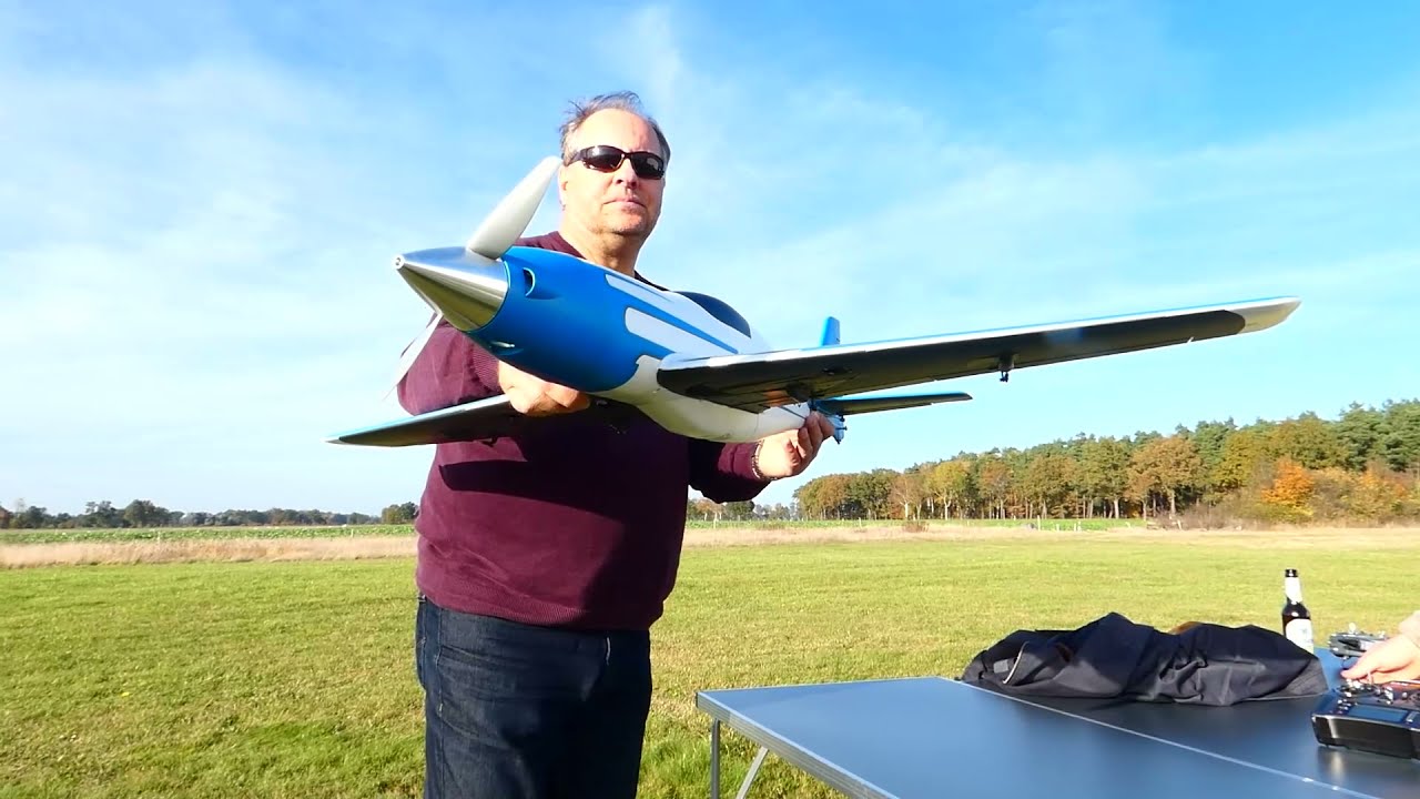 Erst- und Letztflug E-Flite V 1200