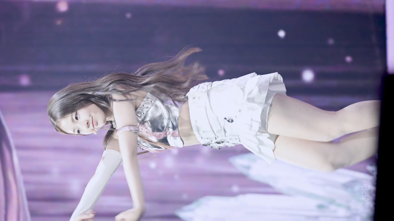 [8K 직캠] 240327 유니스(UNIS) 오윤아(YOONA) SUPERWOMAN 직캠(fancam) 쇼케이스