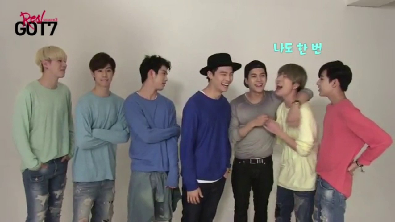 Youngjae laugh laugh laugh