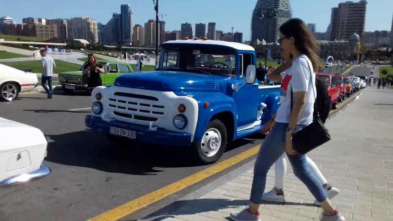 Bakıda klassik avtomobillərin yürüşü və sərgisi. 25.08.2019