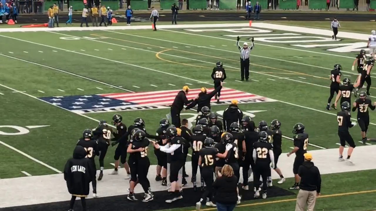 Dramatic, fourth-down TD sends Glen Lake crazy in OT stunner