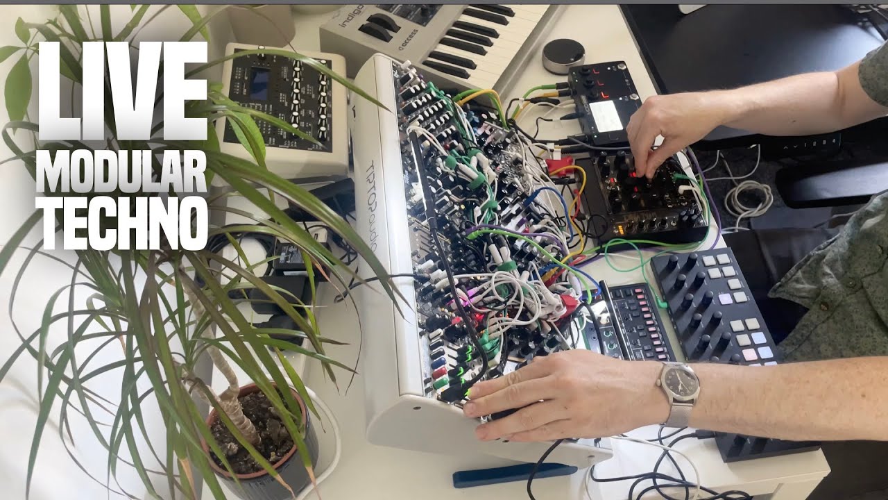 Live modular techno improvised in my studio