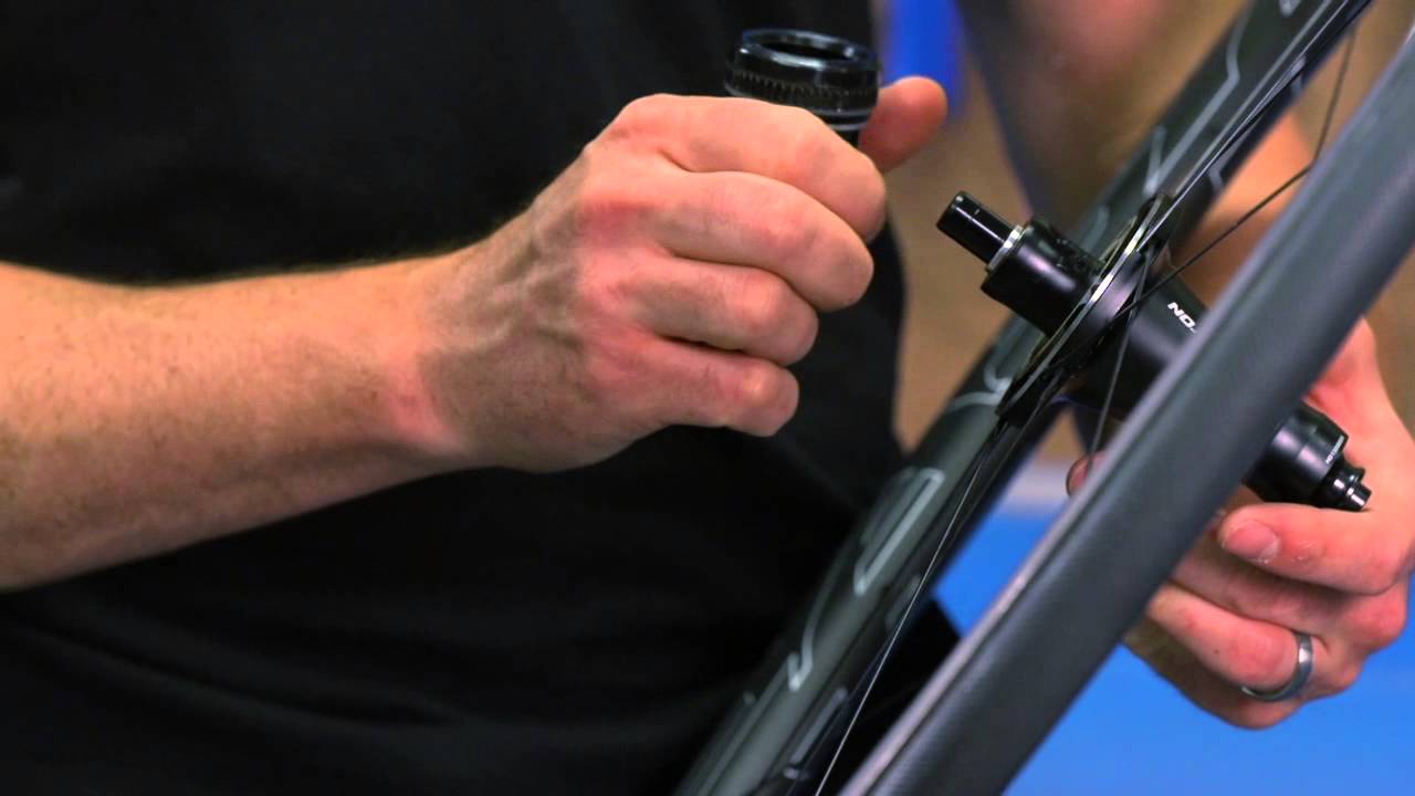 Easton Cycling: How to Install a Campagnolo Cassette body on an Echo hub