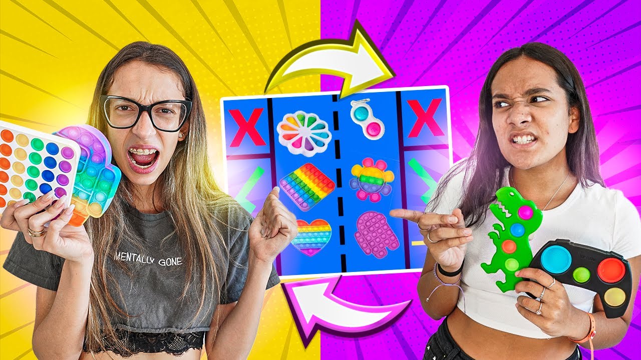 TROCA DE FIDGET TOY COM A SOFIA PAVEL (ENGANEI ELA)  - JULIANA BALTAR