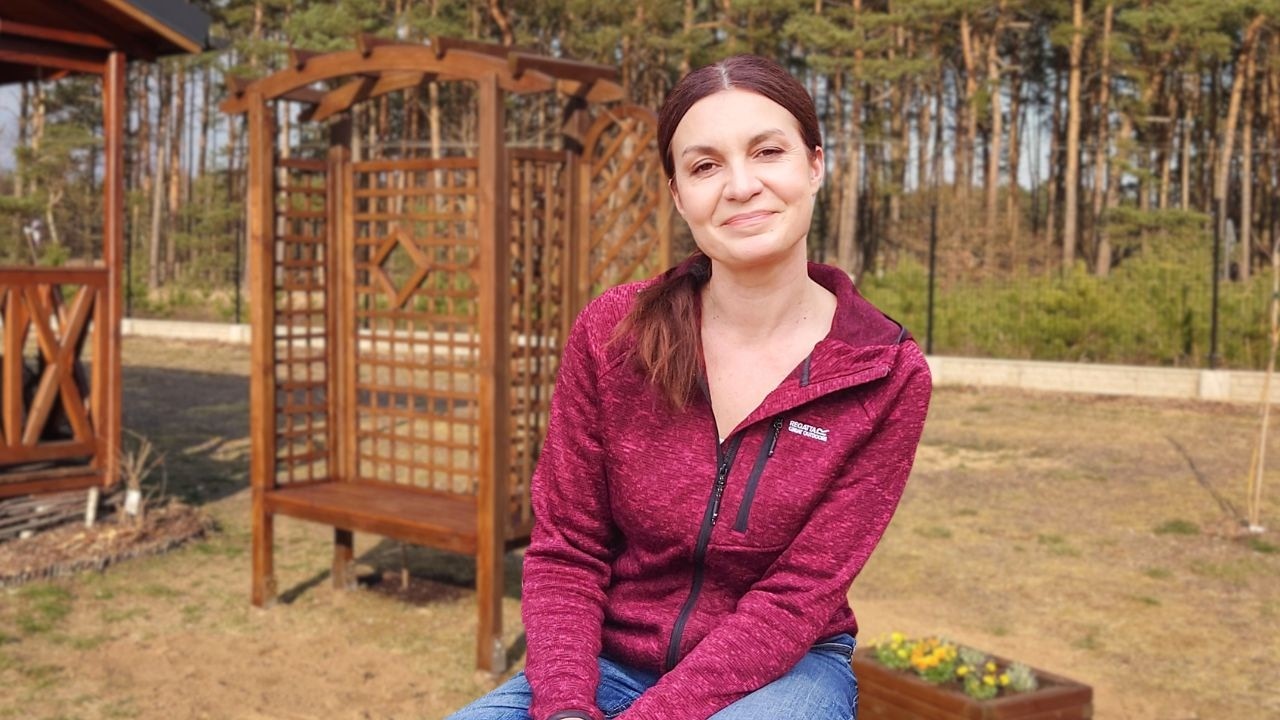 Wiosenny powr&oacute;t do Siedliska | Wsp&oacute;lne sadzenie, pergola i proste szczęście