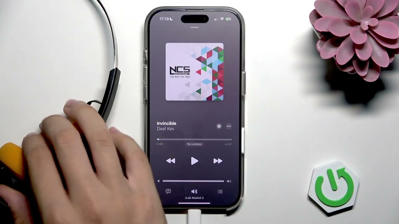 JLAB Rewind Retro 2 &ndash; All Controls and Gestures Explained
