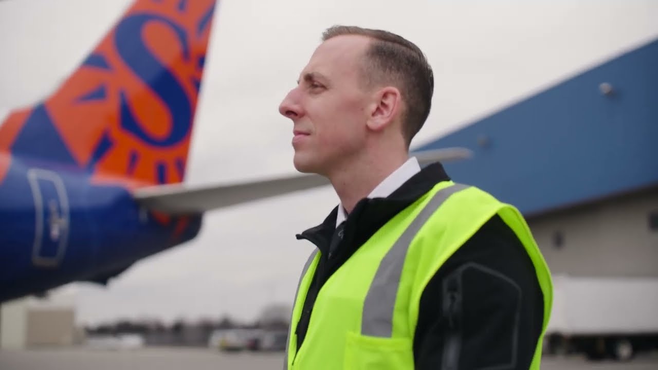 Sun Country Pilot Stories: Tony Loeks