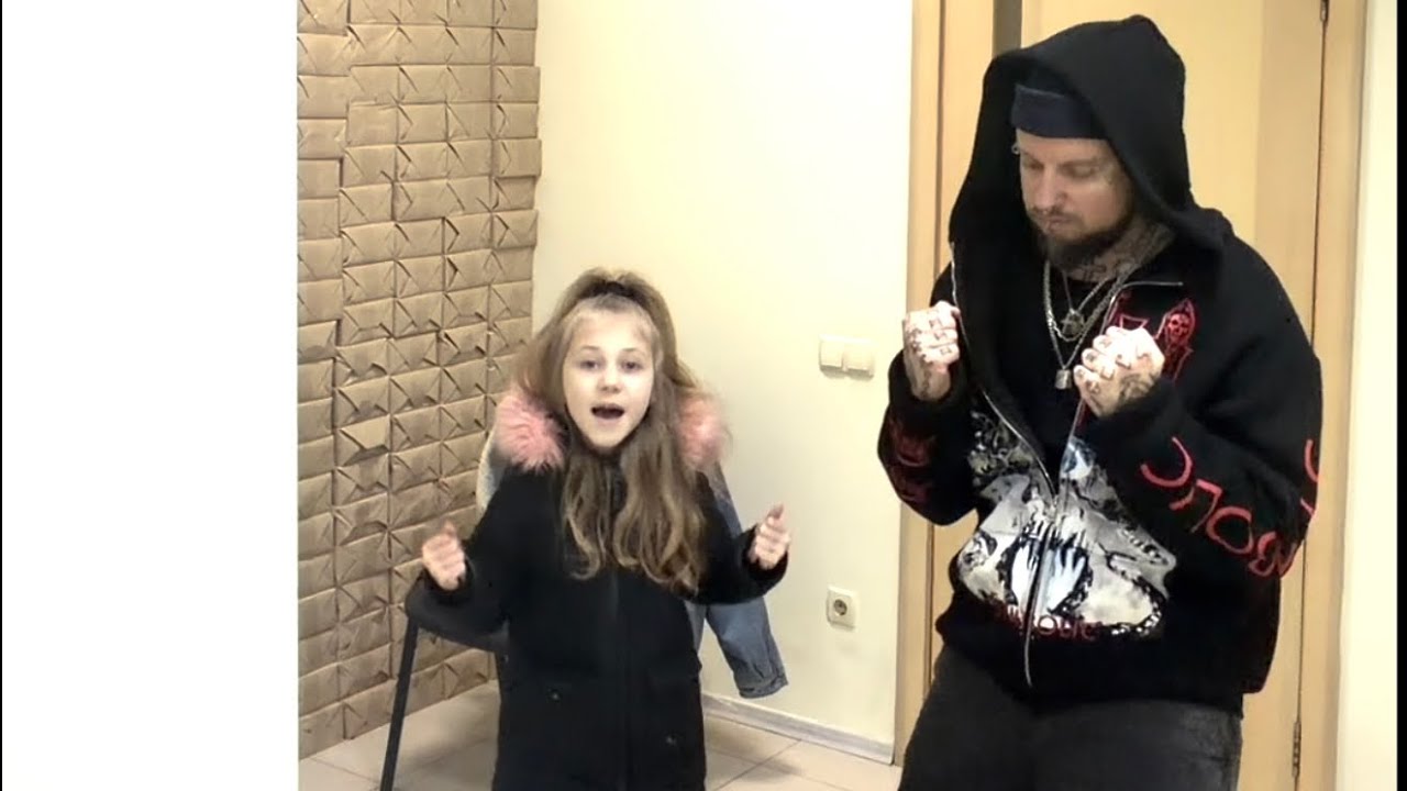 Alex Shelest Vocal Lessons - Working on Compression / Support / Projection