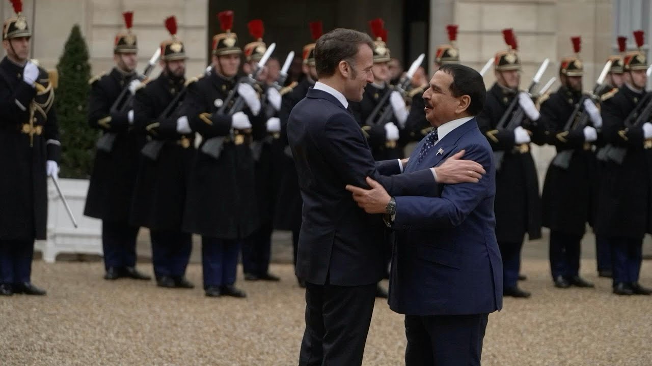 President Macron welcomes king of Bahrain, signs defence cooperation agreement | AFP