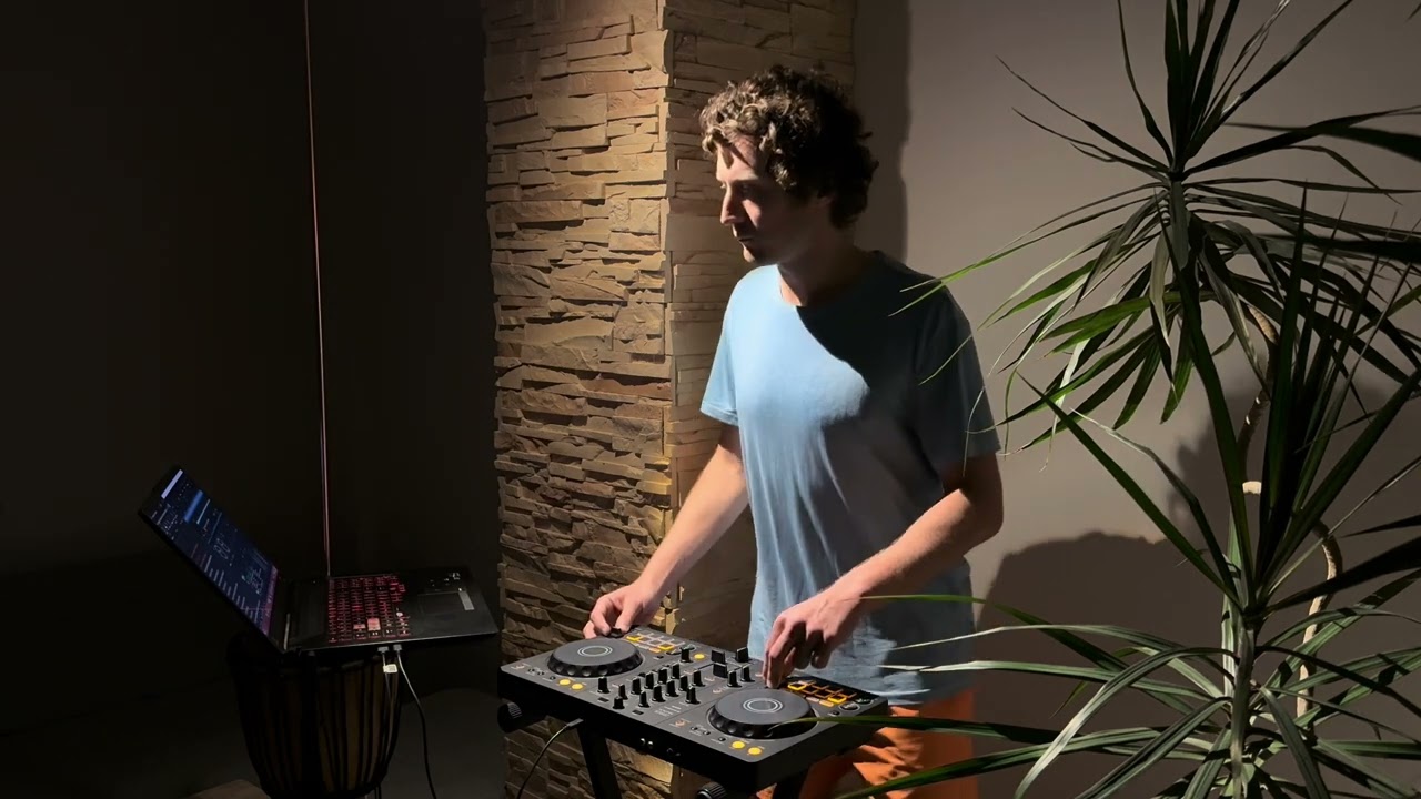 Melodic Deep House || set 14 by lesKristo