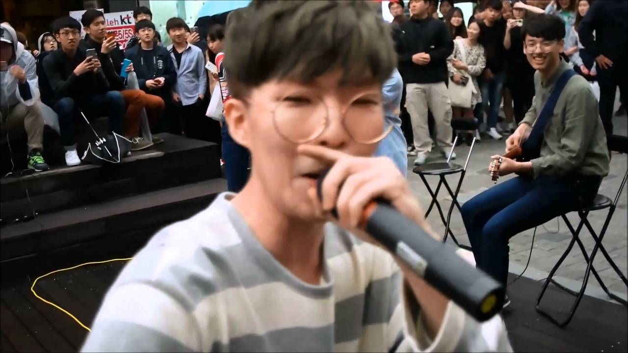 160506 악동뮤지션 - 사람들이 움직이는게(신촌 버스킹 난입)