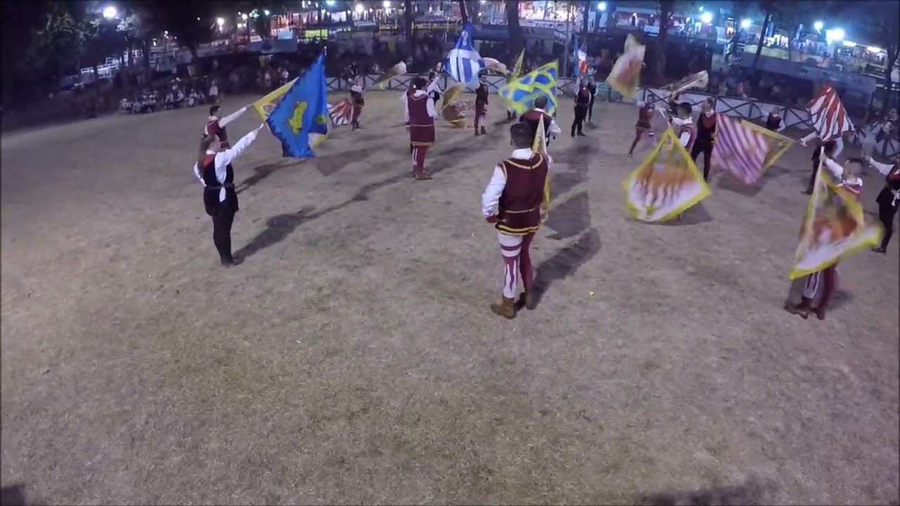 Esibizione congiunta Sbandieratori Velletri - Alfieri del Cardinal Borghese di Artena (5/08/2022)