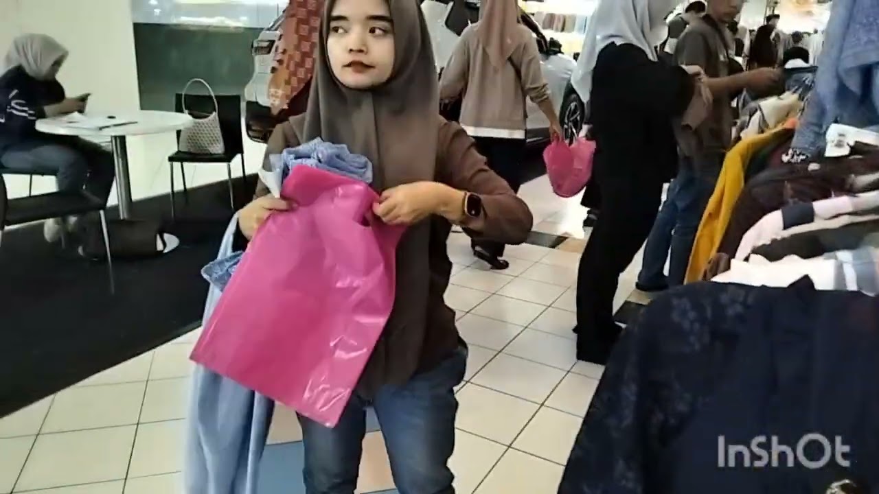 Ke Marin Hari Minggu|| Saya Pergi Ke Medan|| Sama Kakak Kilang 