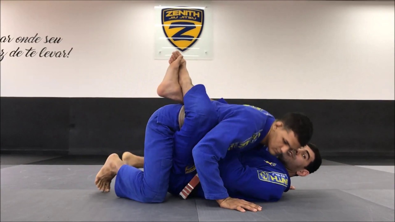GMI: Rodrigo Cavaca ensina raspagem da guarda fechada com uso da lapela no Jiu-Jitsu