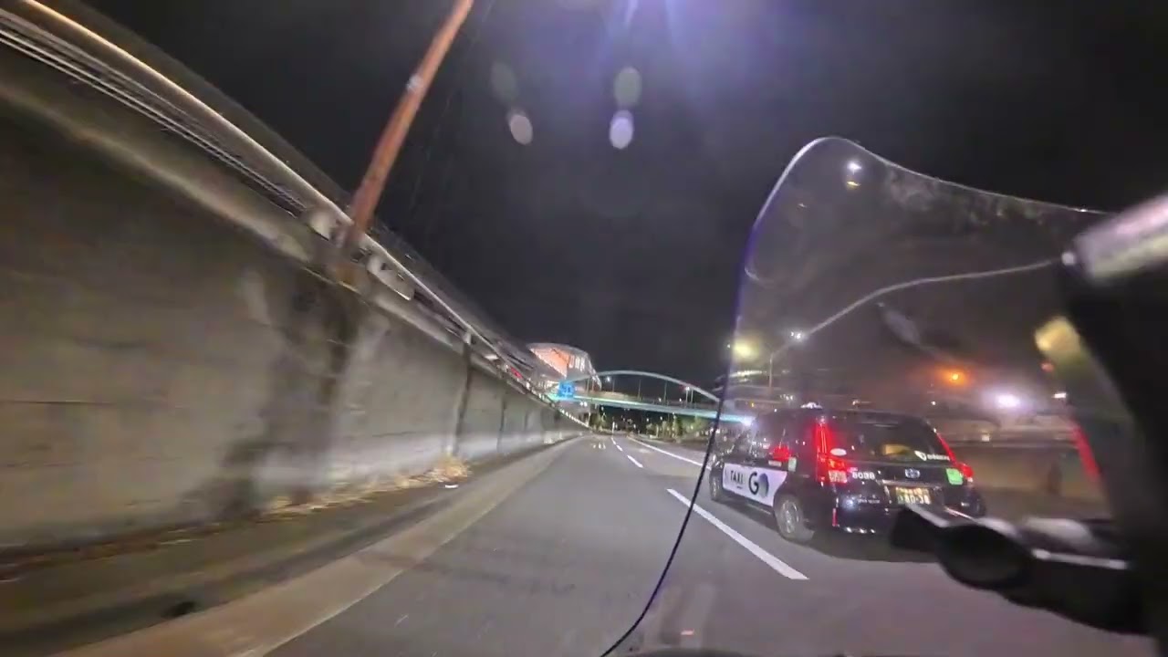 深夜の多摩センター駅 → 大塚・帝京大学駅