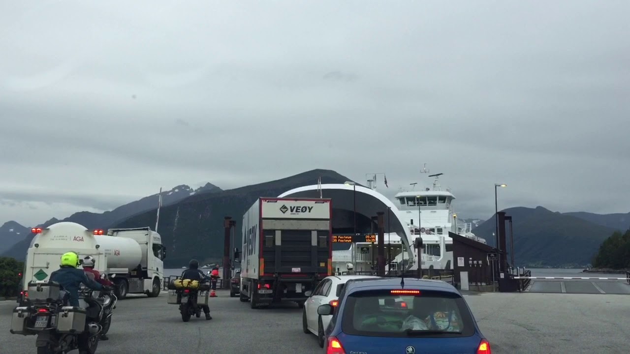 Travel Norway - Ålesund to Bergen by Car - why travelling by car is a good option