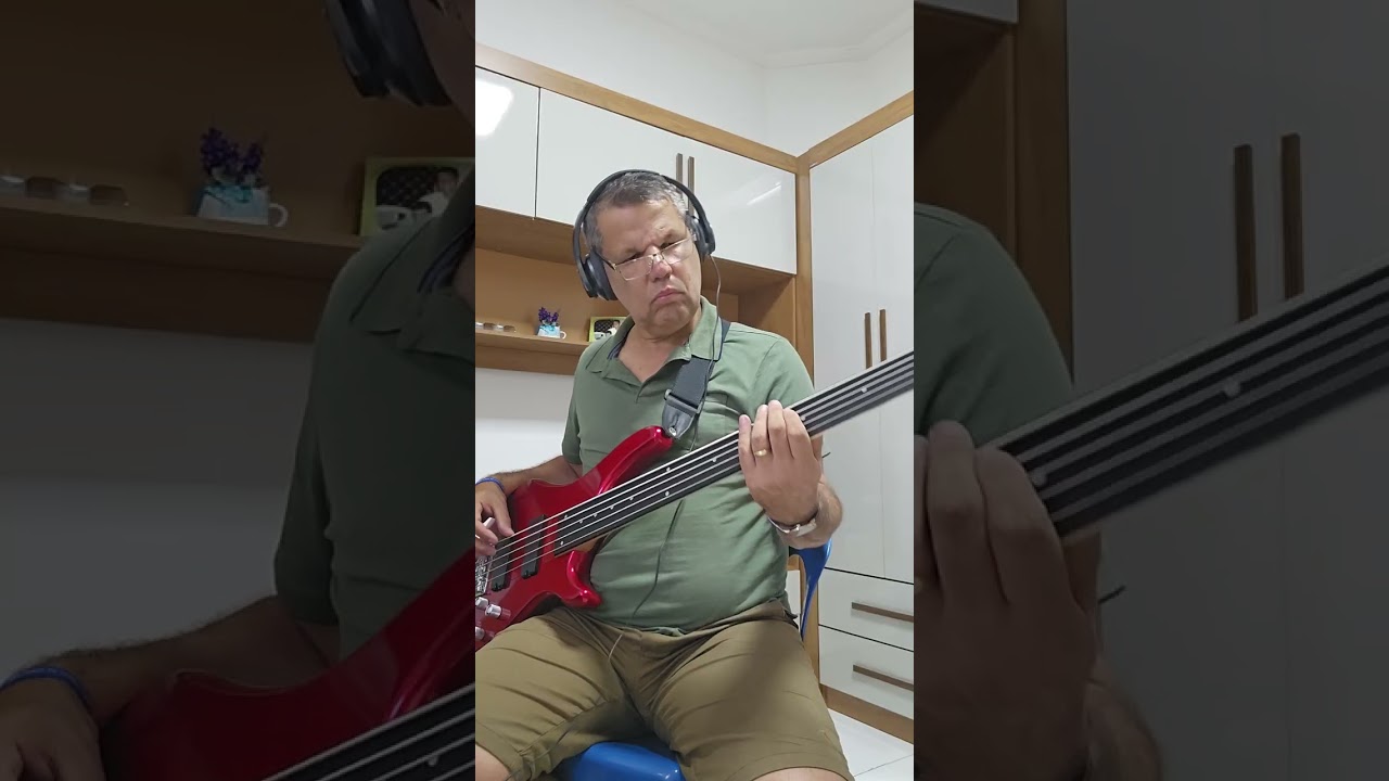 Baixo Fretless Giannini GB205A