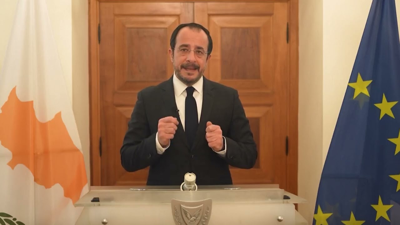 Klan News - Droni iranian godet bazën britanike në Qipro
