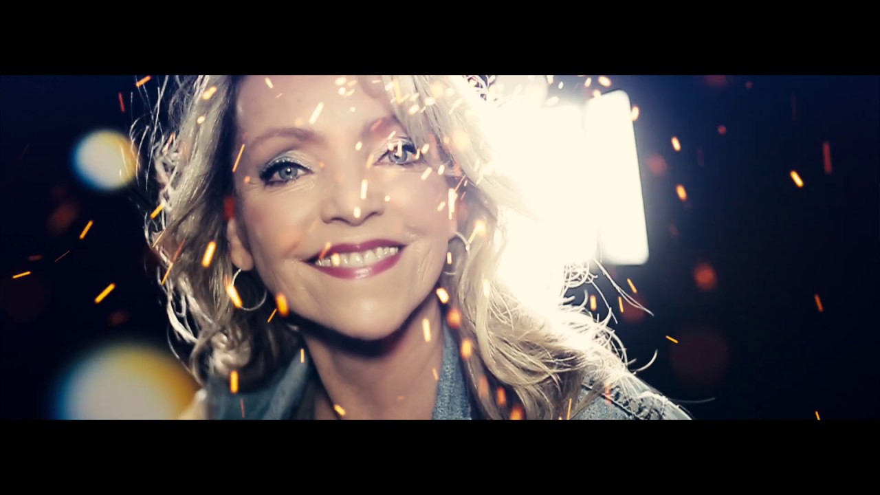 Iris Criens - Unbesiegbar (Offizielles Video)