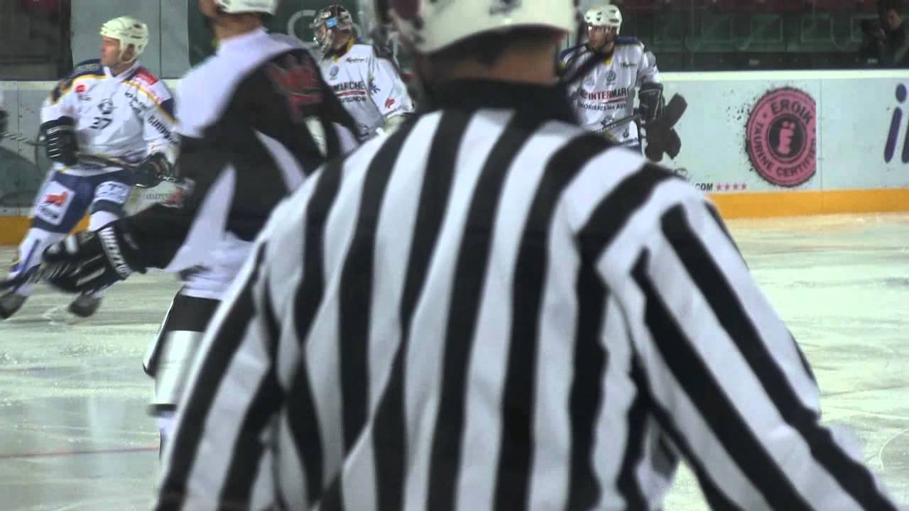 Dans les coulisses des griffes de l'ours   Hockey D3