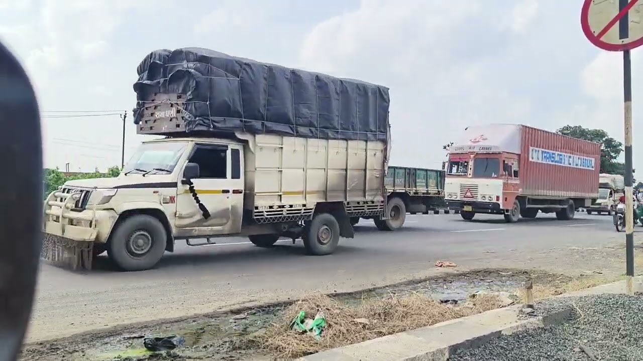 This is NH48 bussy Highway in india #travel #tourist #road 