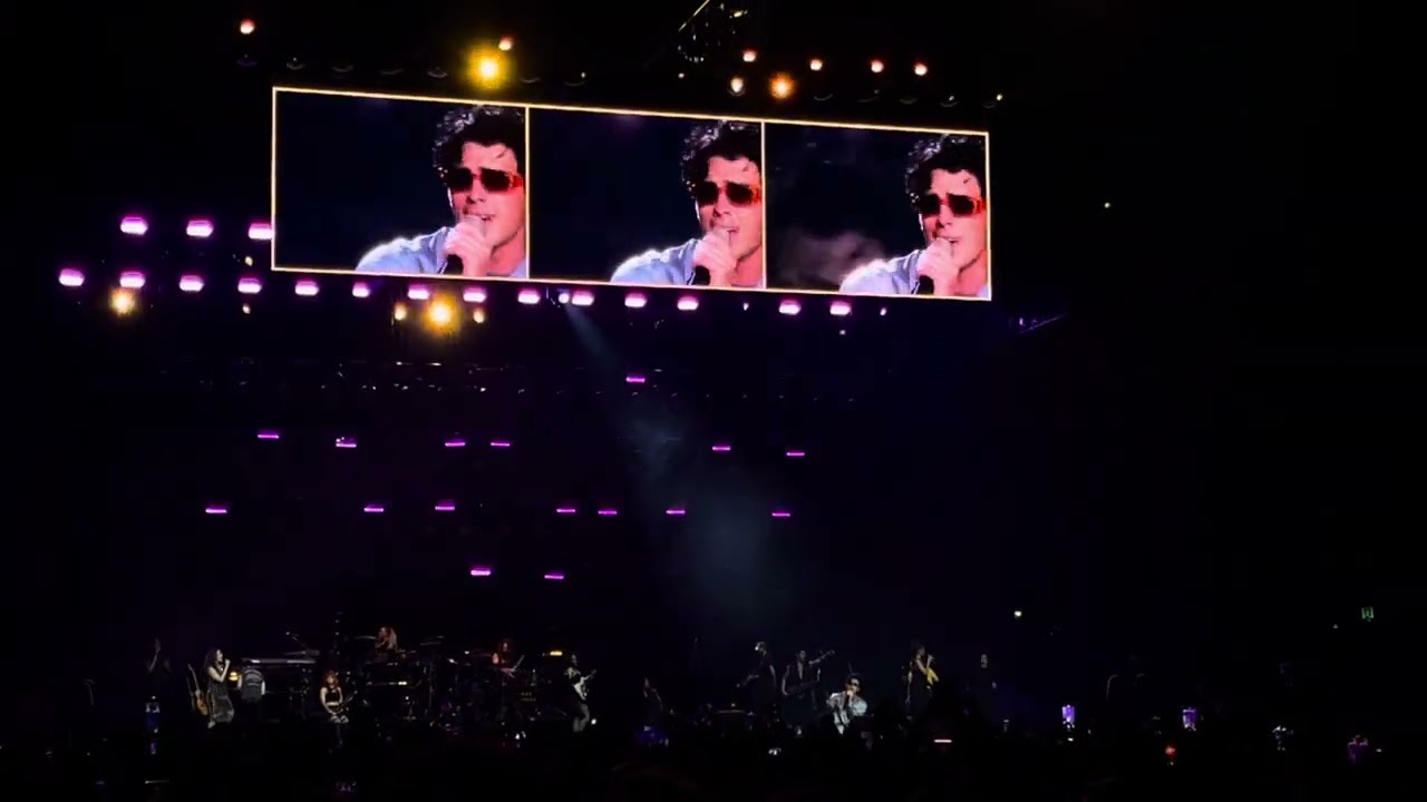 Jonas Brothers Vacation Eyes - Five Albums One Night The World Tour Qudos Bank Arena Sydney 2/3/24