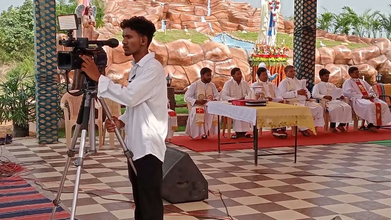 Bible prosess.Ishwar ker bachan to.. Nishkalank Mata ashram Grotto inauguration
