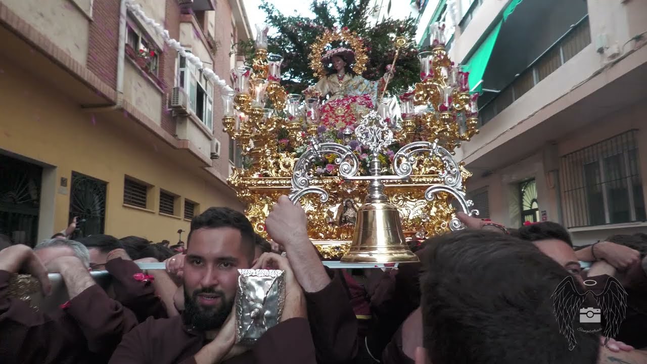 (4k) Gran Petalada Calle Daoiz Divina Pastora - Málaga 2024