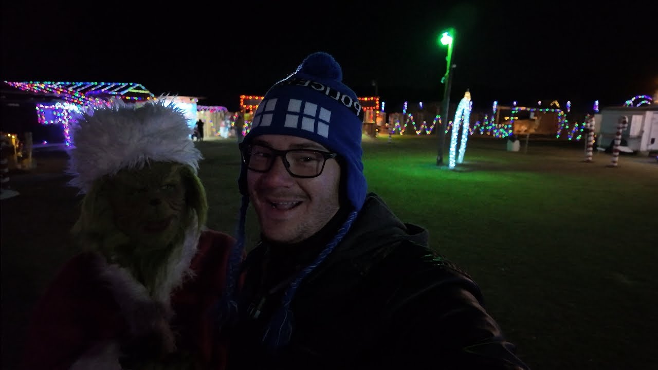 A Christmas Wonderland in Clinton NC + Harassed by the Grinch