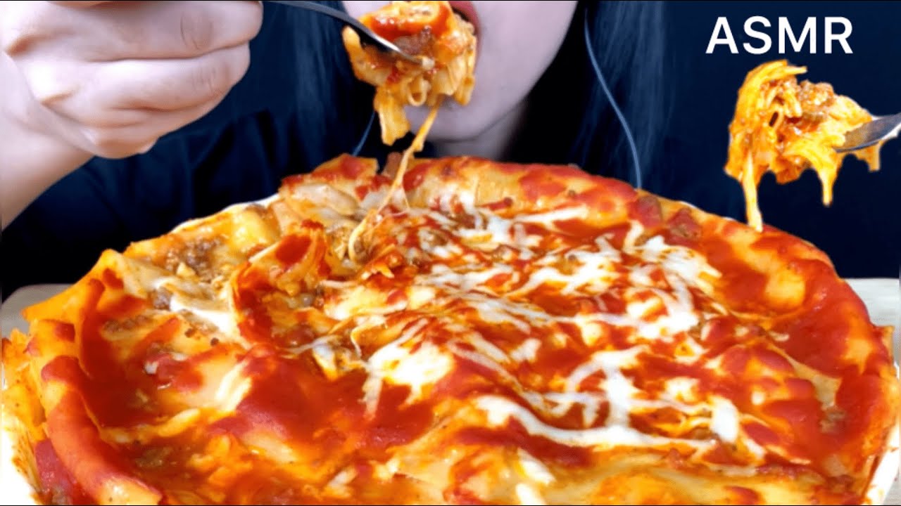 ASMR Cheesy Lasagna | Mukbang (Eating sounds)