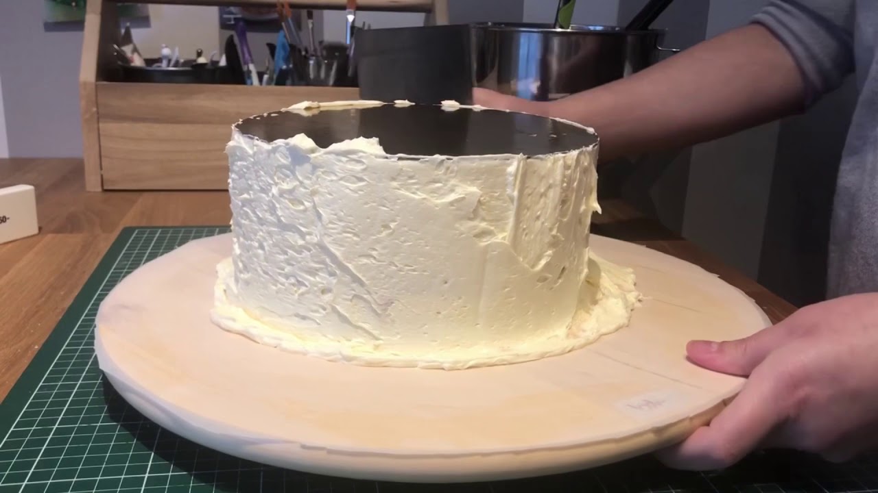 Upside down method buttercream