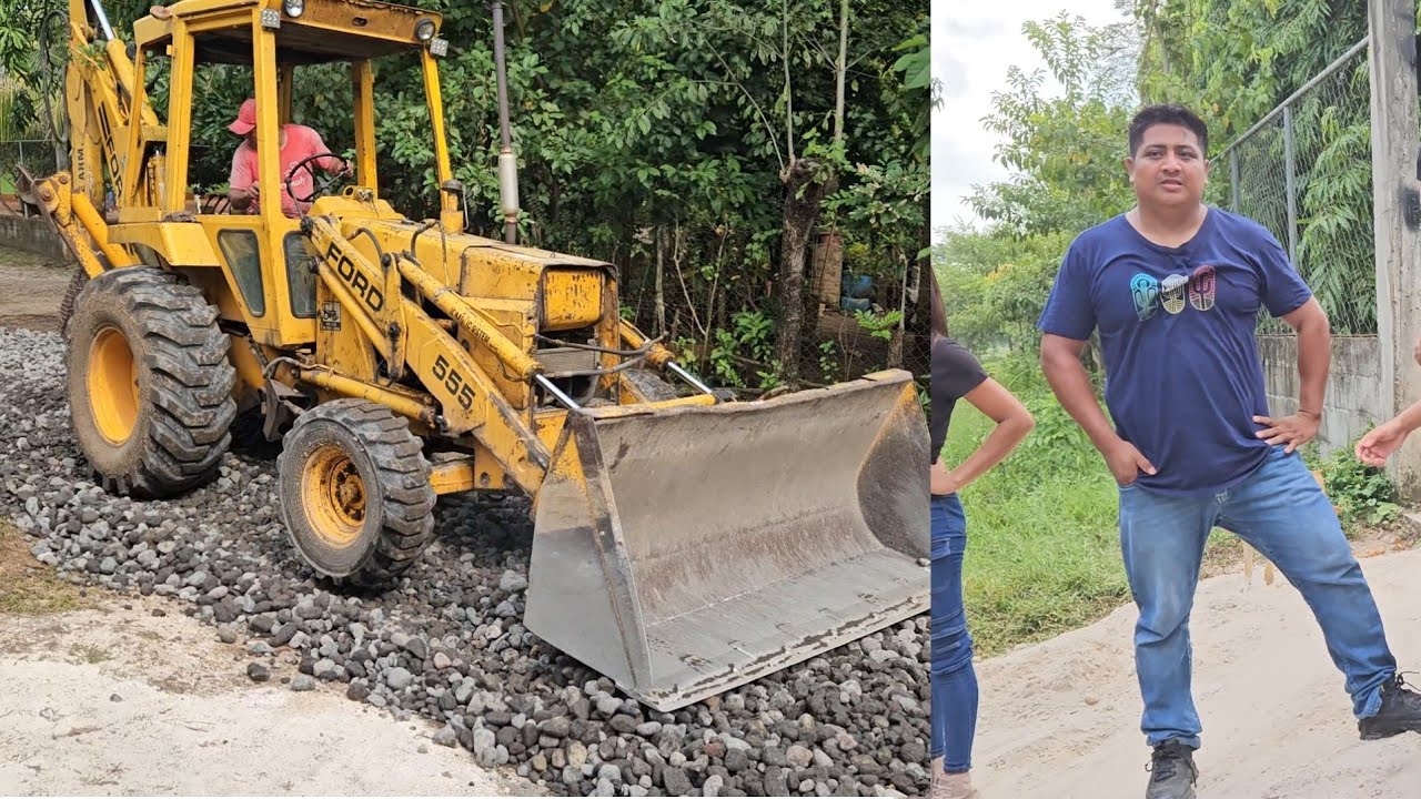 Empezamos con la construcción de nuestra casa, trajimos Maquinaria pesada