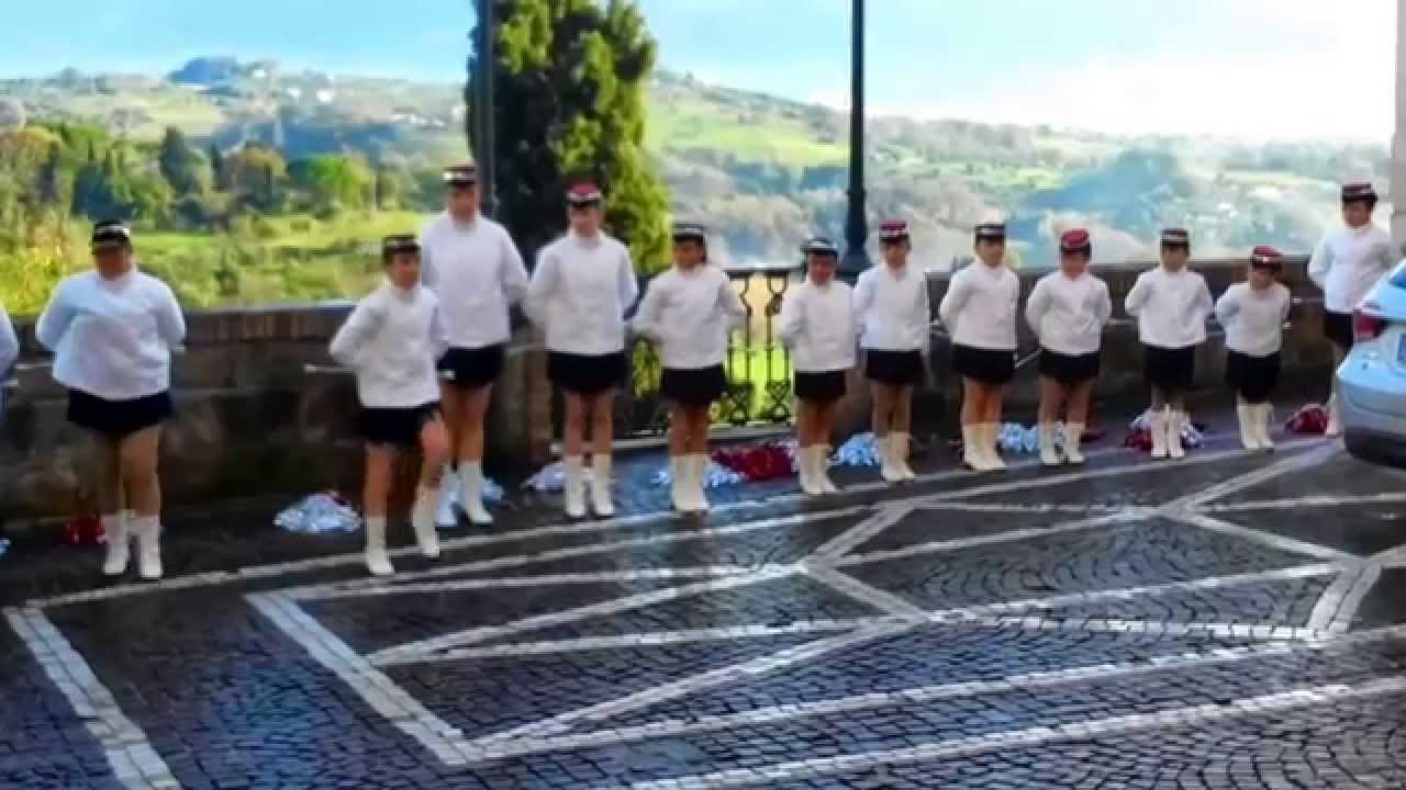 BANDA MUSICALE MAJORETTES COLLEVECCHIO SABINA -VALZER DELL'AMORE