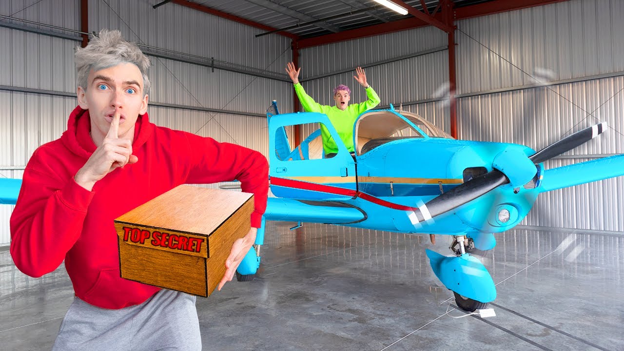 TOP SECRET SPY PLANE MISSION to PRANK MYSTERY NEIGHBOR STUCK in HAWAii!!