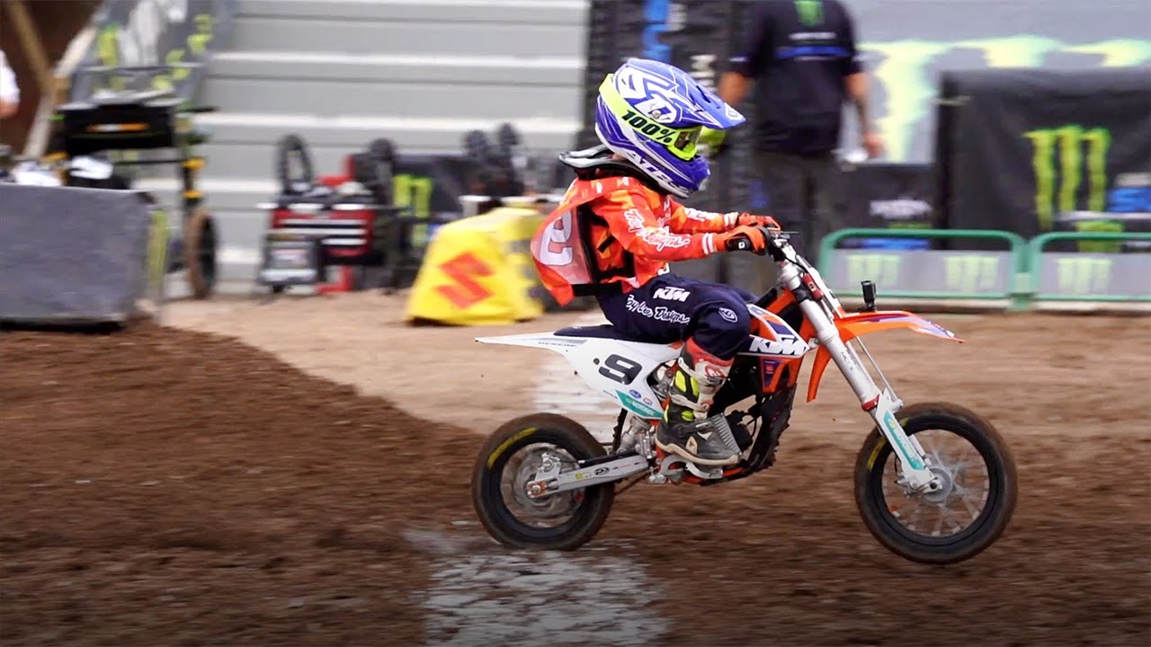 These Kids Take On A SUPERCROSS Track With E-Bikes!