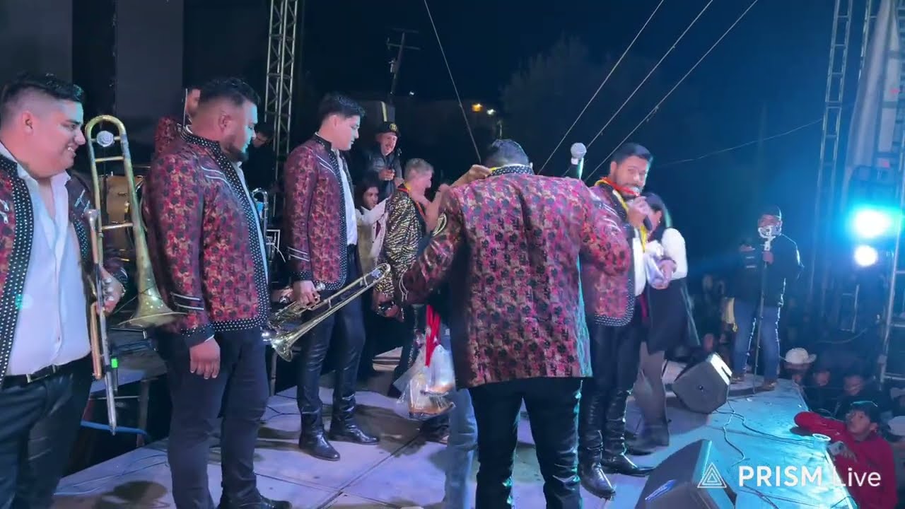 Baile con Banda Estrella De Sinaloa De German Lizarraga , Fiesta Patronal Acachuen Viernes 17 Oct