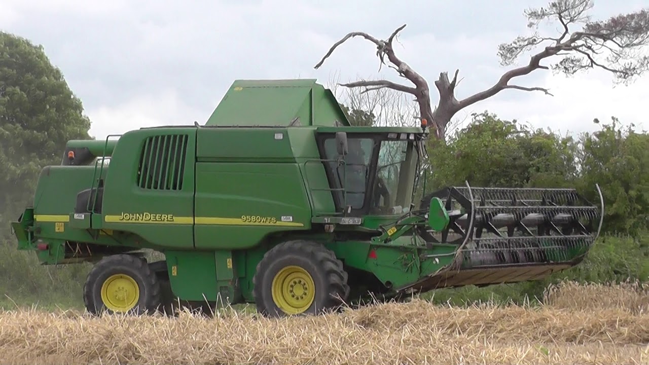 Harvest 2017 John Deere 9580 WTS Combine Harvester