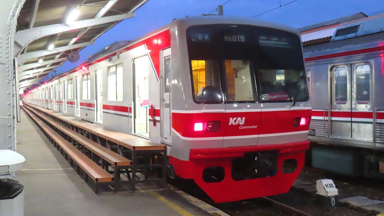 TRIP PERDANA KRL BARU !! Naik Kereta Api : KRL Commuter Line Jabodetabek TM 05-010F NEW LIVERY