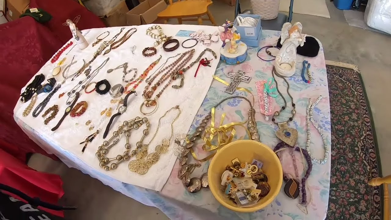 GARAGE SALE - FOUND THE JEWELRY!