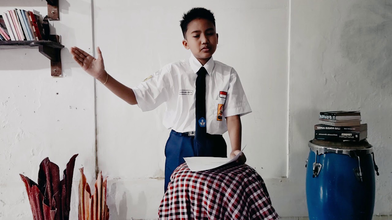 JUARA 1 LOMBA BACA PUISI TINGKAT SMP