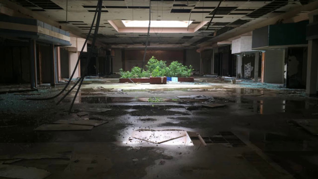 Thriller by Michael Jackson playing in a empty mall