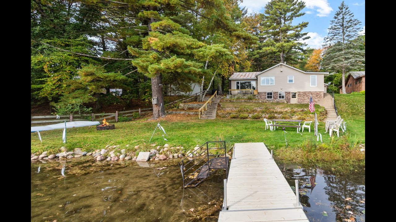 Waupaca Chain O Lakes Miner Lake Property For Sale