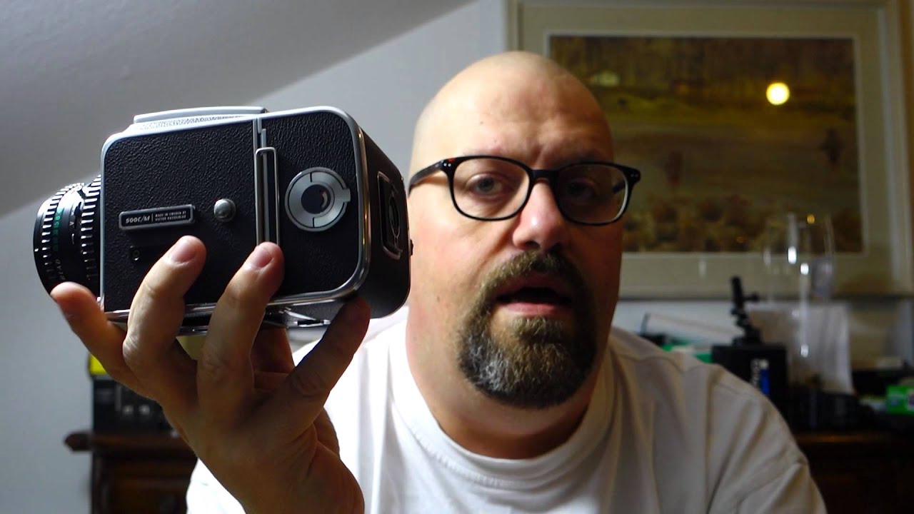 Hasselblad 500 c/m - The VOLVO of medium format cameras